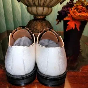 Lucio Ricci | Shoes | Lucio Ricci Size 3 Mens Blk White  display picture 2